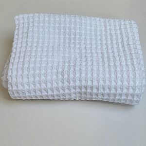 Waffle Weave White Blanket